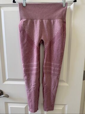 Women’s Cropped High-Waste Leggings Size M